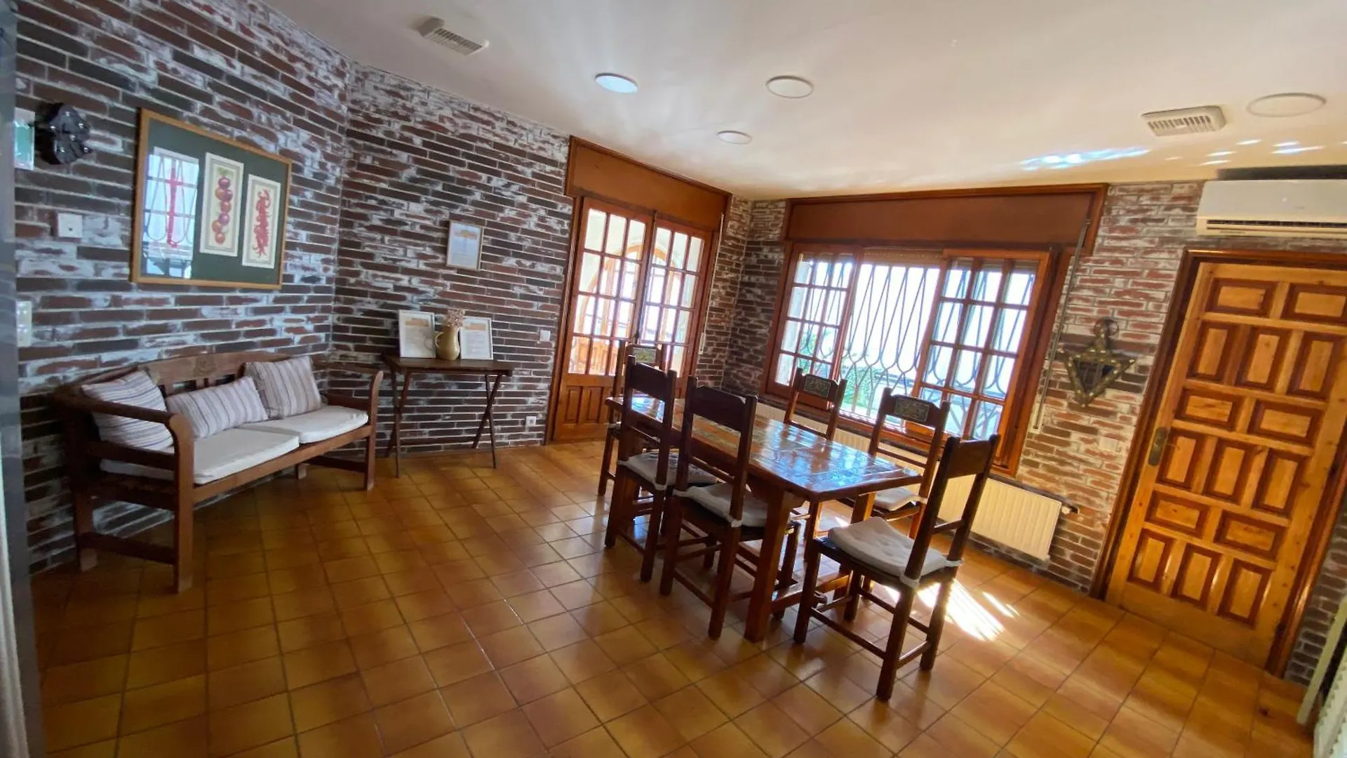 Villa Allyson B&B Lloret de Mar Bed and breakfast