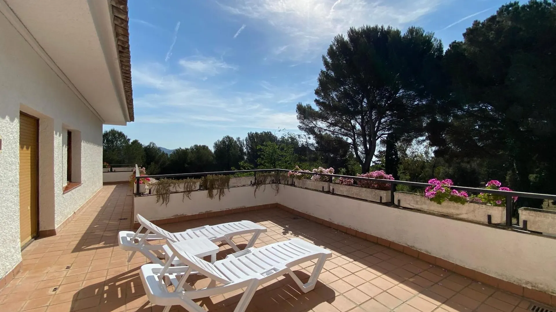 Bed & Breakfast Villa Allyson B&B Lloret de Mar Spain